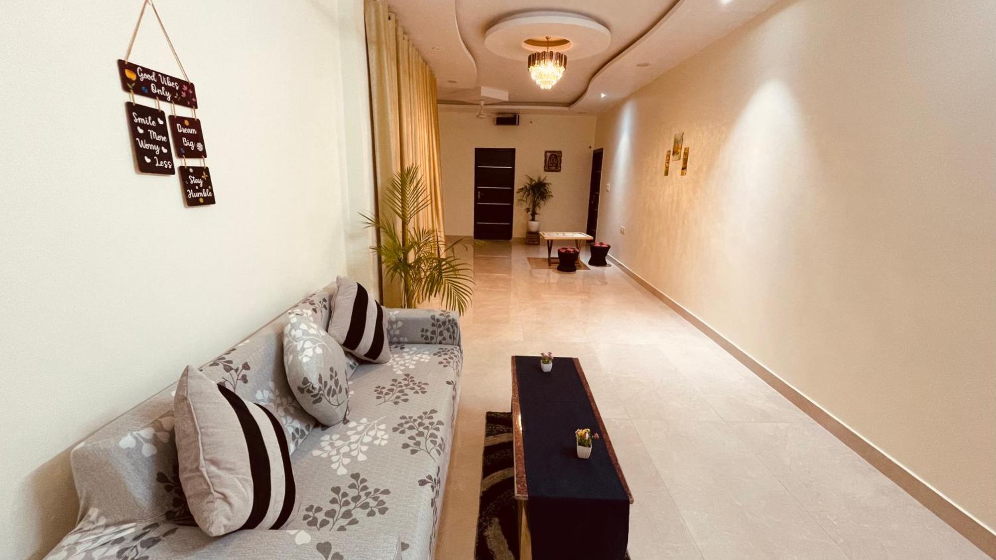 Atulyam Stays Sushant Golf City Lucknow Ngoại thất bức ảnh